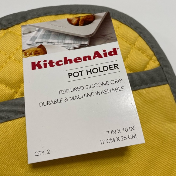 NWT Bundle of Pot holder & Mitt - Picture 3 of 4